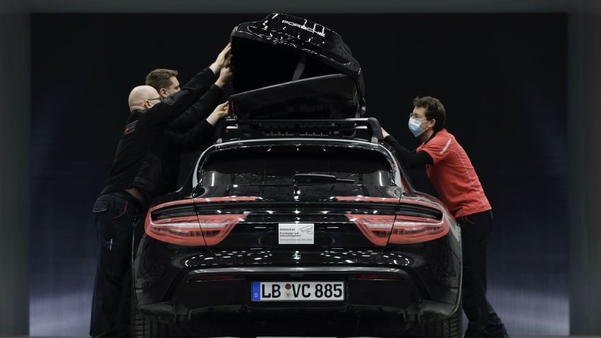 Porsche perkenal kotak bumbung yang kekal stabil pada kelajuan 200 km/j, dengan kapasiti 480 liter 1292885