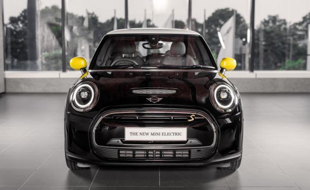 MINI Cooper SE facelift 2021 dilancarkan di Malaysia – hot hatch elektrik kini lebih murah, berharga RM213k