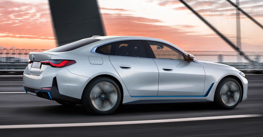 2022 BMW i4 eDrive40 – electric RWD four-door coupe with 340 PS & 430 Nm; 83.9 kWh battery, 590 km range Image #1301303