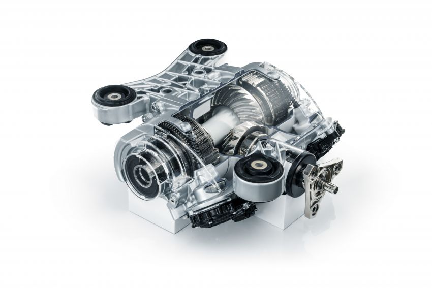Audi RS3 2022 dalam teaser – enjin lima silinder 2.5L 400 PS dan 500 Nm tork, 0-100 km/j dalam 3.8 saat 1310367
