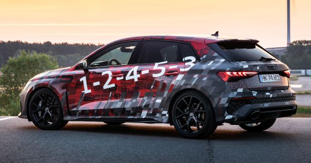 Audi RS3 2022 dalam teaser – enjin lima silinder 2.5L 400 PS dan 500 Nm tork, 0-100 km/j dalam 3.8 saat