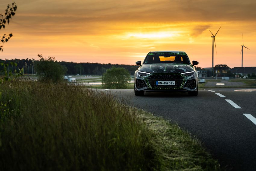 Audi RS3 2022 dalam teaser – enjin lima silinder 2.5L 400 PS dan 500 Nm tork, 0-100 km/j dalam 3.8 saat 1310441