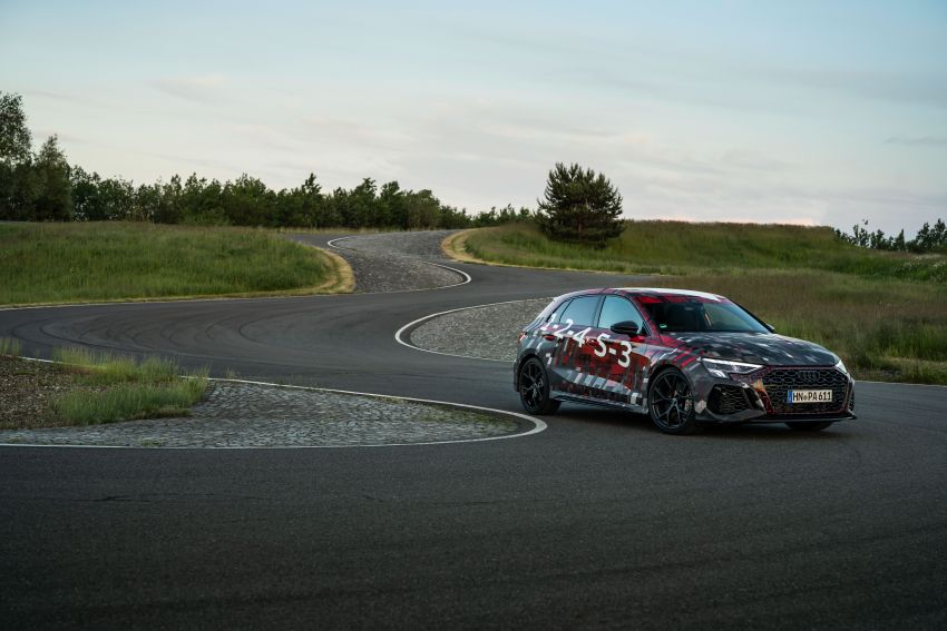 Audi RS3 2022 dalam teaser – enjin lima silinder 2.5L 400 PS dan 500 Nm tork, 0-100 km/j dalam 3.8 saat 1310439