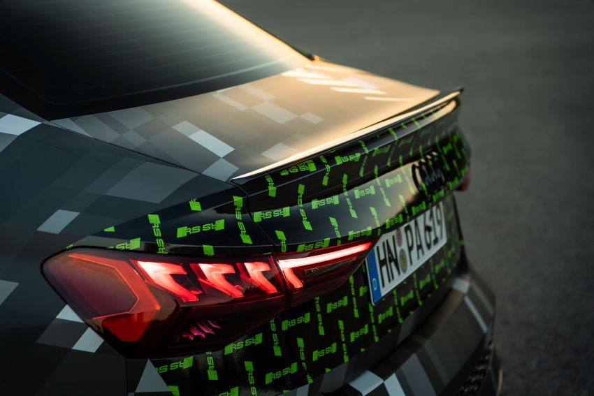 Audi RS3 2022 dalam teaser – enjin lima silinder 2.5L 400 PS dan 500 Nm tork, 0-100 km/j dalam 3.8 saat 1310428