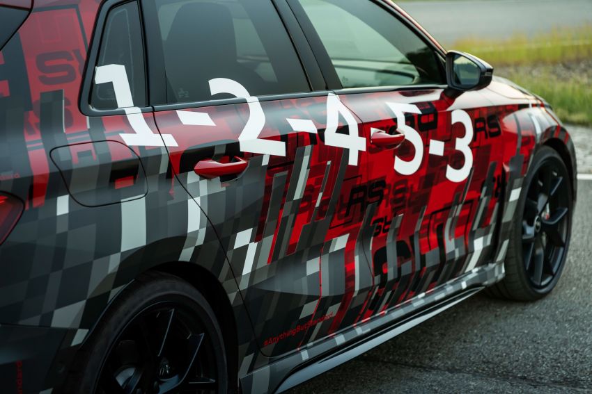 Audi RS3 2022 dalam teaser – enjin lima silinder 2.5L 400 PS dan 500 Nm tork, 0-100 km/j dalam 3.8 saat 1310419