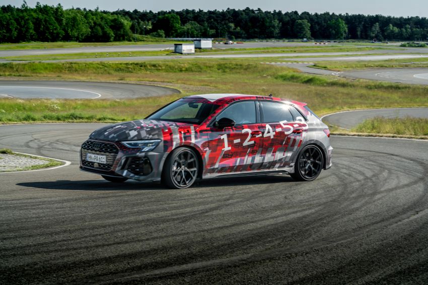 Audi RS3 2022 dalam teaser – enjin lima silinder 2.5L 400 PS dan 500 Nm tork, 0-100 km/j dalam 3.8 saat 1310393