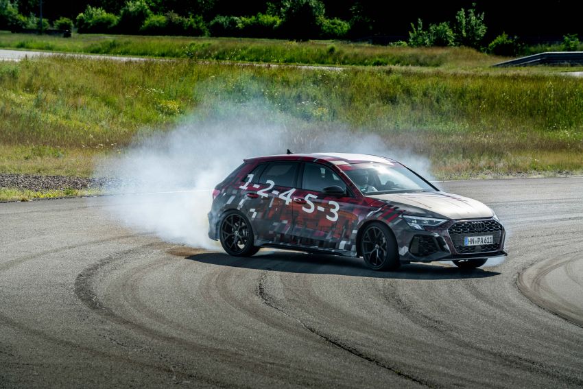 Audi RS3 2022 dalam teaser – enjin lima silinder 2.5L 400 PS dan 500 Nm tork, 0-100 km/j dalam 3.8 saat 1310392