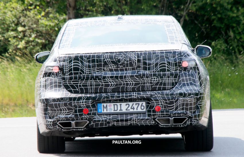 SPYSHOTS: 2022 BMW 7 Series sighted on test – interior receives design, control layout from electric iX 1308596