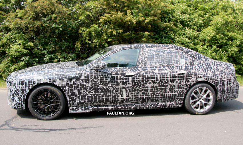 SPYSHOTS: 2022 BMW 7 Series sighted on test – interior receives design, control layout from electric iX 1308588