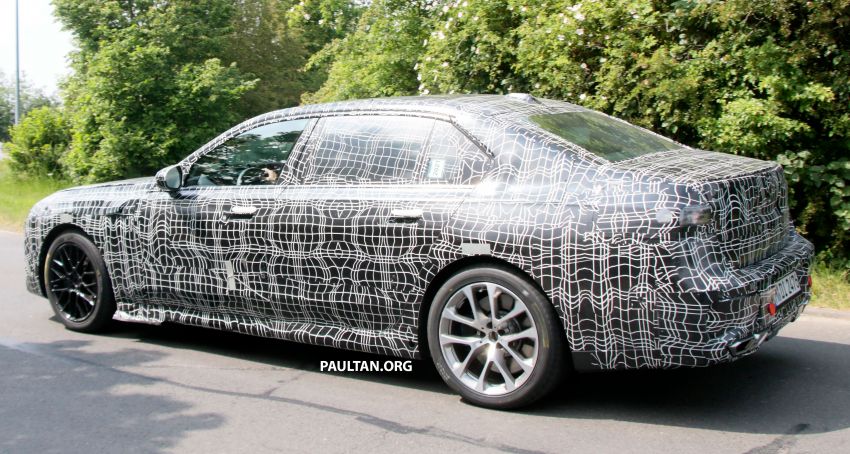 SPYSHOTS: 2022 BMW 7 Series sighted on test – interior receives design, control layout from electric iX 1308590