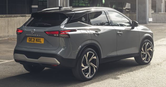 GALERI: Nissan Qashqai dalam Ceramic Grey, aloi 20″