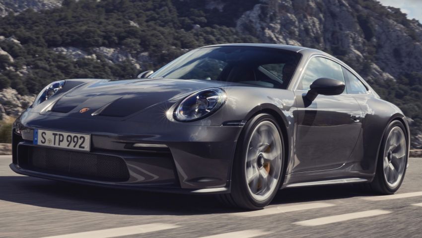 992 Porsche 911 GT3 Touring revealed with subtle looks, 510 PS/470 Nm NA flat-six, new PDK option Image #1307745