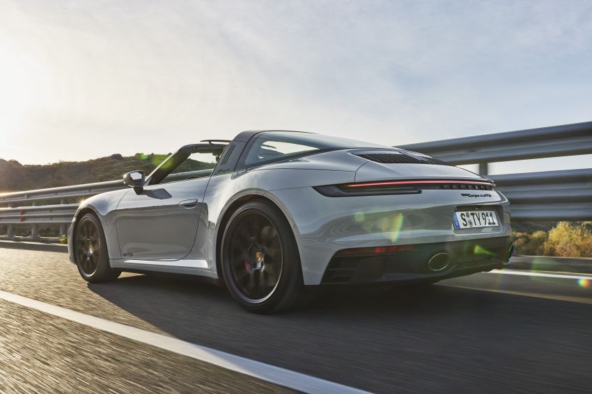 992 Porsche 911 GTS debuts – 480 PS and 570 Nm, available Lightweight Design package saves 25 kg 1310757
