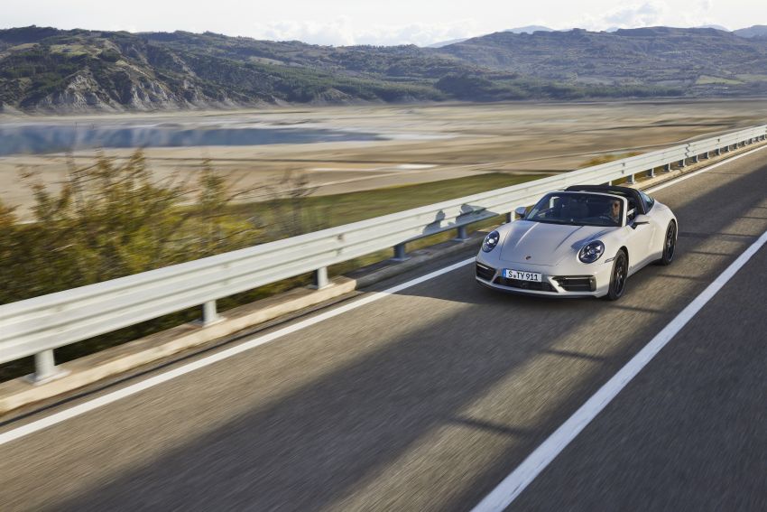 992 Porsche 911 GTS debuts – 480 PS and 570 Nm, available Lightweight Design package saves 25 kg 1310760