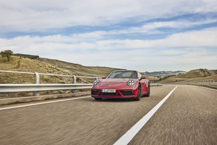 992 Porsche 911 GTS debuts – 480 PS and 570 Nm, available Lightweight Design package saves 25 kg 1310765