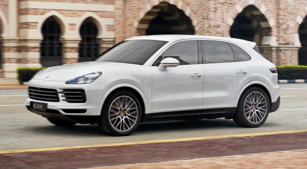 AD: Porsche Cayenne Premium Package – blending sports car performance with the practicality of an SUV