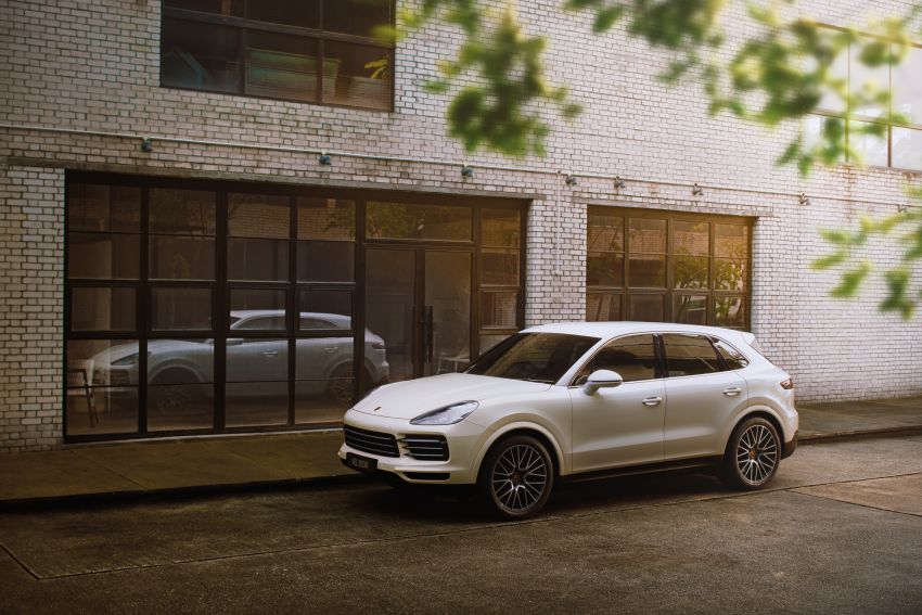AD: Porsche Cayenne Premium Package – blending sports car performance with the practicality of an SUV Image #1305873