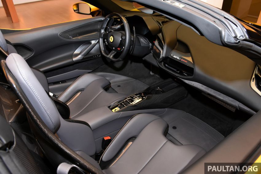 Ferrari SF90 Spider diperkenal secara rasmi di M’sia — plug-in hybrid bumbung terbuka, dari RM2.088 juta 1304070