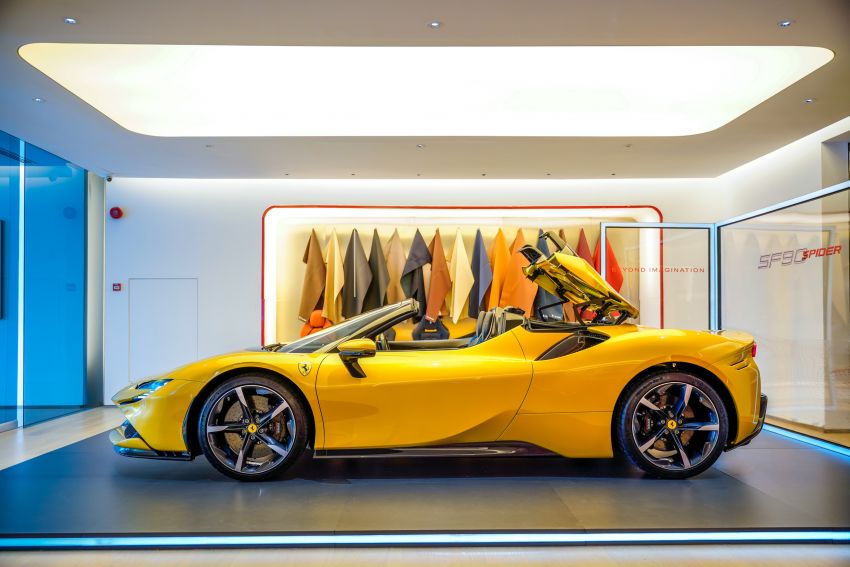 Ferrari SF90 Spider officially introduced in Malaysia – plug-in hybrid goes open top route, from RM2.088 mil 1303602