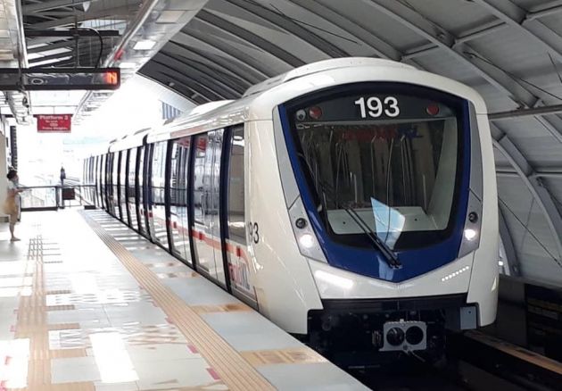 LRT Kelana Jaya Line gets 27 new train sets worth RM1.7b, two of the KLAV27 four-car units now running