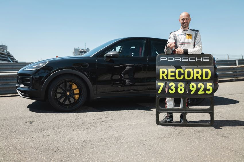 New Porsche Cayenne Coupe performance variant breaks Nurburgring record – 7 mins 38.925 seconds 1308334