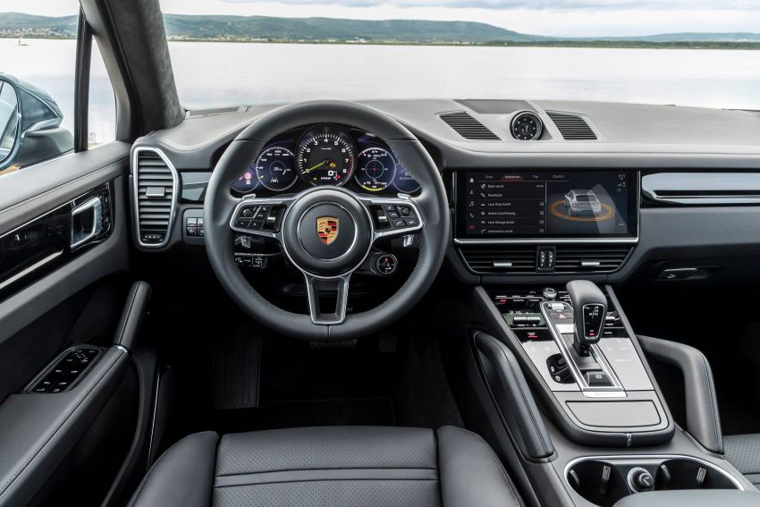 Porsche Communication Management 6.0 revealed – new user interface design, improved functionality 1308990