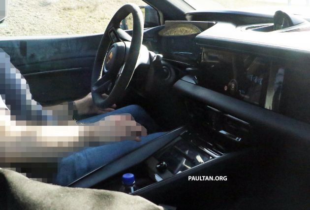 SPYSHOTS: Porsche Macan EV spotted, interior seen