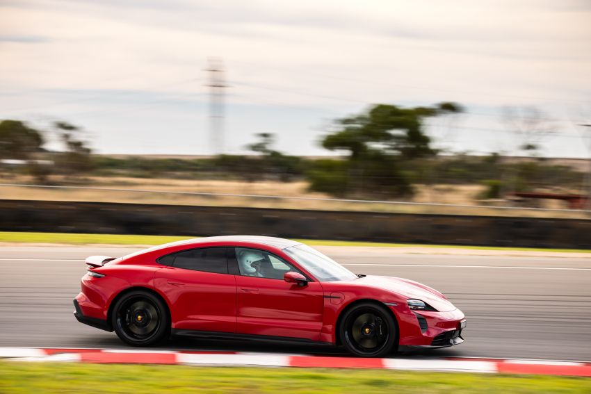 Porsche Taycan Turbo S sets EV record at The Bend – 3 min 30.344 secs around the 7.7-km Australian track! 1307649
