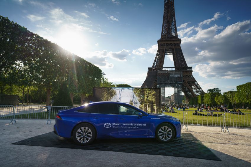 Toyota Mirai sets new distance record for a series production, hydrogen-powered vehicle – 1,003 km 1303230