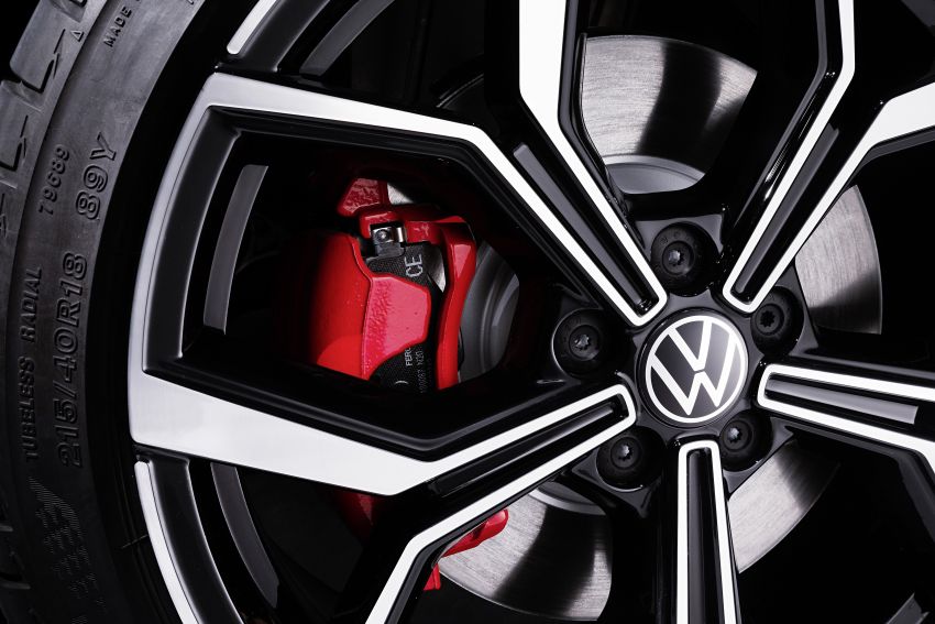 Volkswagen Polo GTI Mk6.5 revealed – facelift gets power bump, new tech; DSG dual-clutch now standard 1313882