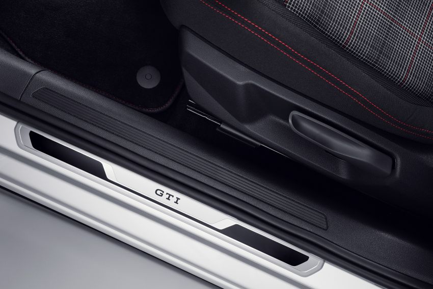 Volkswagen Polo GTI Mk6.5 revealed – facelift gets power bump, new tech; DSG dual-clutch now standard 1313883