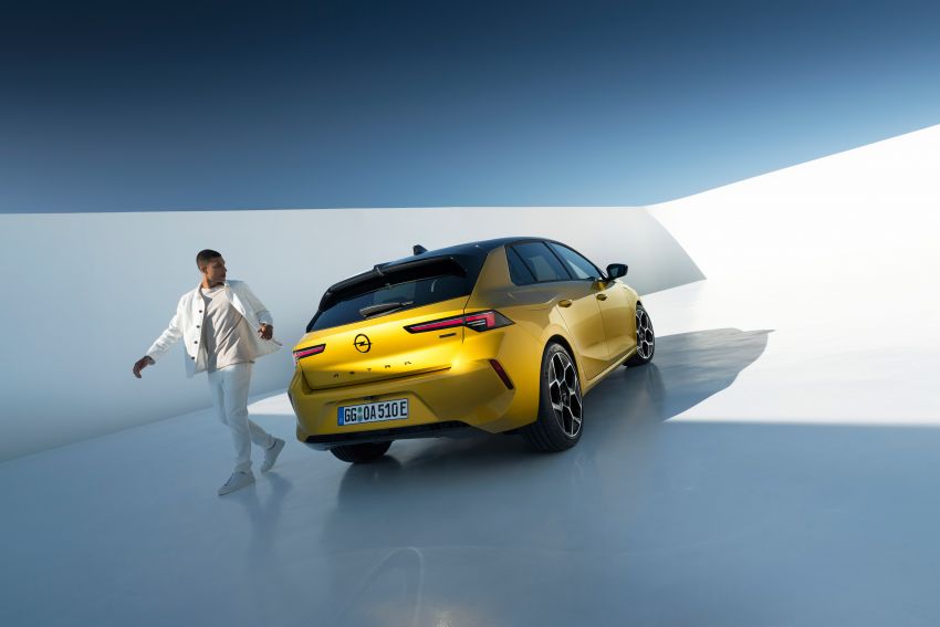 2021 Opel Astra debuts with sharp styling, Peugeot 308 underpinnings and engines, plug-in hybrid models 1318583