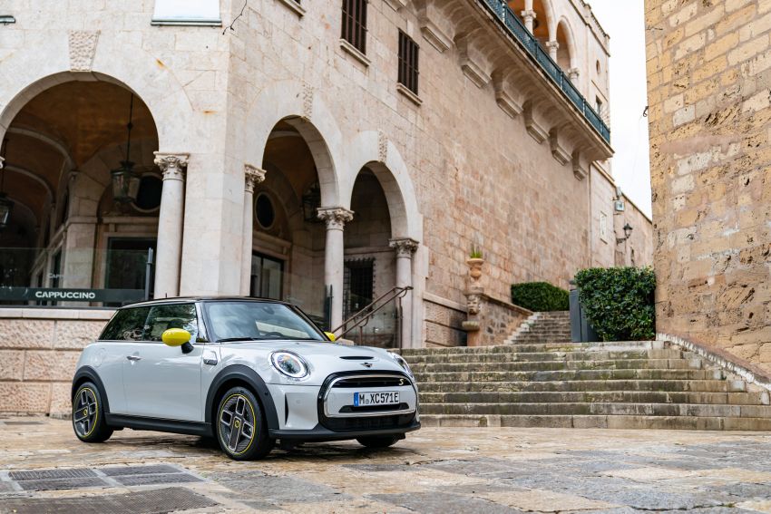 MINI sold 157,799 vehicles globally in 1H 2021 – 15% of them were electrified; over 30k Cooper SE sold to date 1319203
