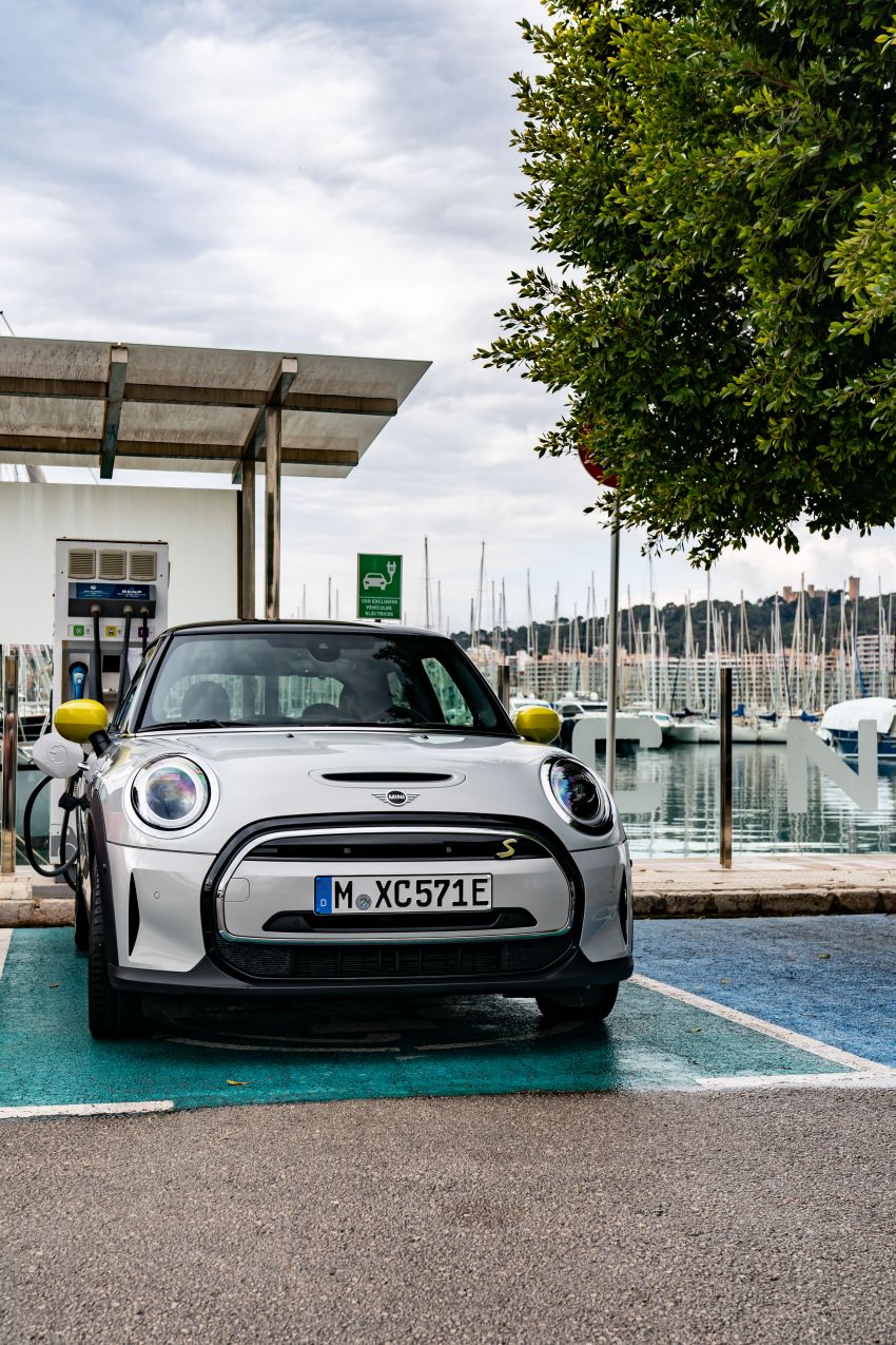 MINI sold 157,799 vehicles globally in 1H 2021 – 15% of them were electrified; over 30k Cooper SE sold to date 1319218