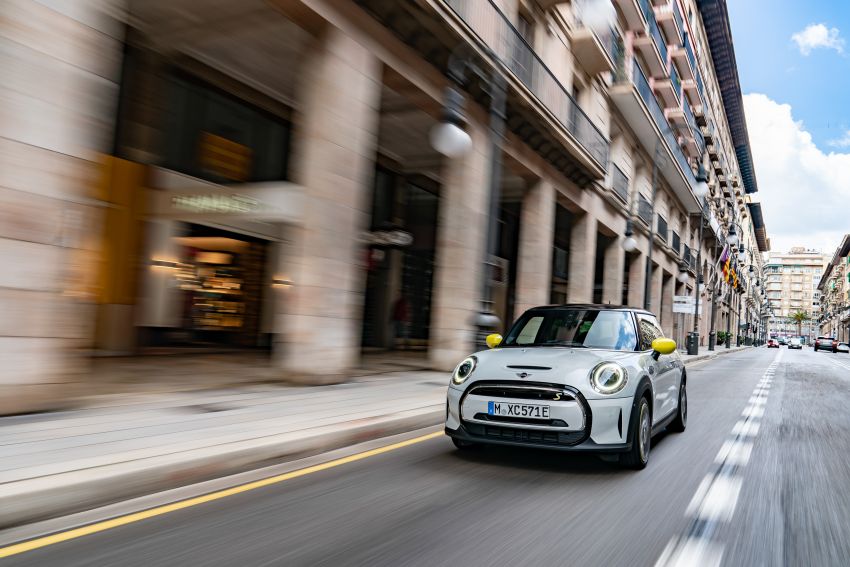 MINI sold 157,799 vehicles globally in 1H 2021 – 15% of them were electrified; over 30k Cooper SE sold to date 1319246