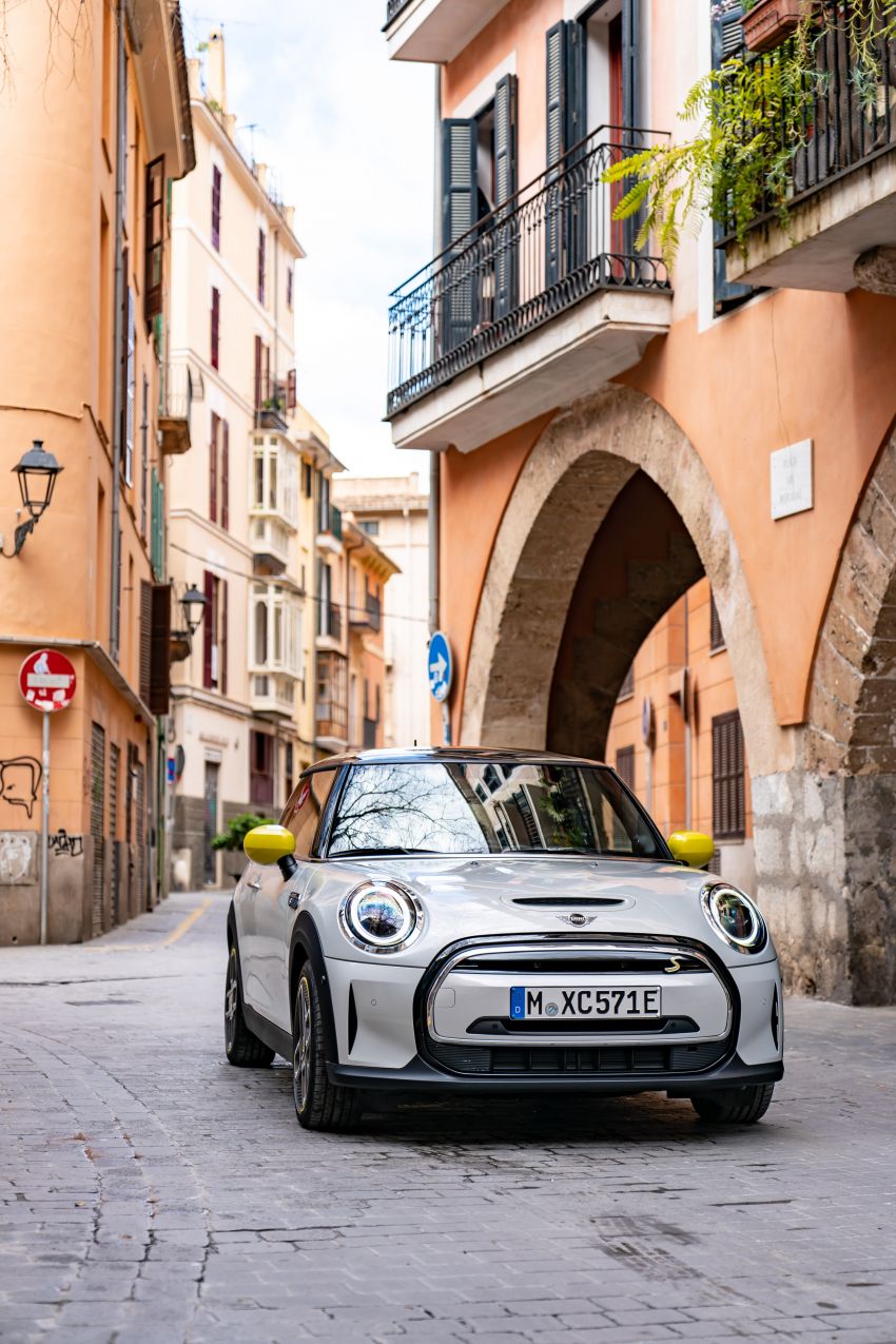 MINI sold 157,799 vehicles globally in 1H 2021 – 15% of them were electrified; over 30k Cooper SE sold to date 1319267