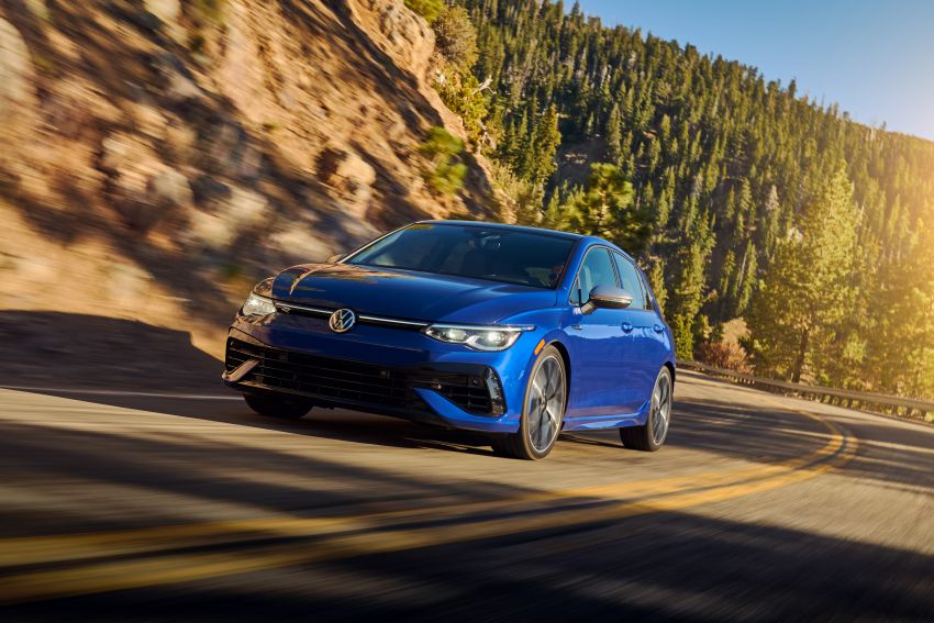 2022 Volkswagen Golf GTI and Golf R Mk8 launched in the US – up to 315 hp; manual and DSG; from RM124k 1319750