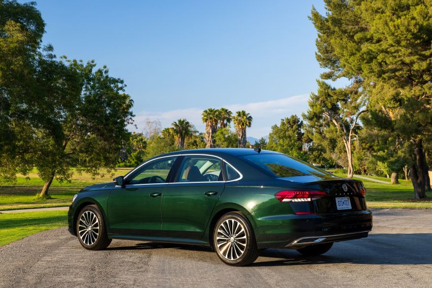 2022 Volkswagen Passat Limited Edition debuts in the US – only 1,973 units; assembly of sedan set to end 1321178