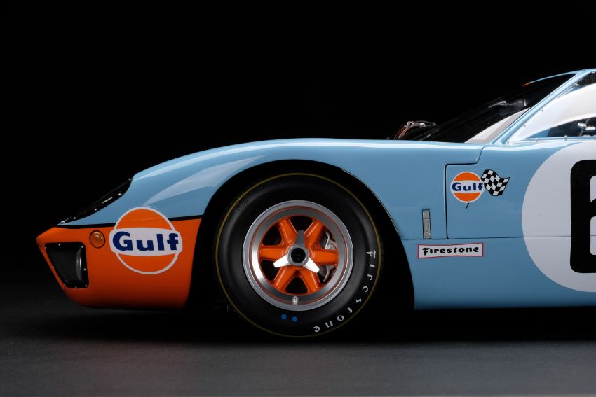 1969 Le Mans-winning Ford GT40 expertly recreated as a 1:8 scale model by Amalgam Collection – RM55k 1321447