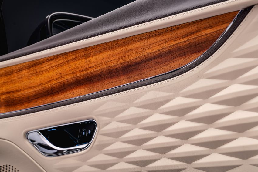 Bentley Flying Spur Hybrid Odyssean Edition – limited-run plug-in hybrid model brings sustainable materials 1324910
