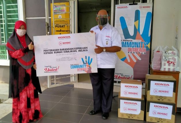 Honda Malaysia assists communities in need, provides RM40k of essential goods to charity homes in Melaka