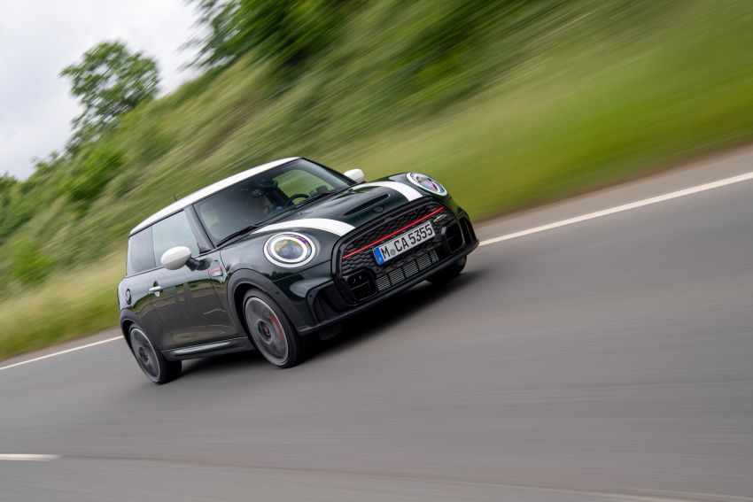 MINI Anniversary Edition dikeluarkan sempena sambut ulang tahun Mini Cooper asal – 740 unit sahaja 1320735