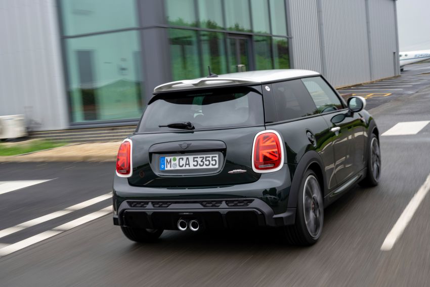 MINI Anniversary Edition dikeluarkan sempena sambut ulang tahun Mini Cooper asal – 740 unit sahaja 1320731