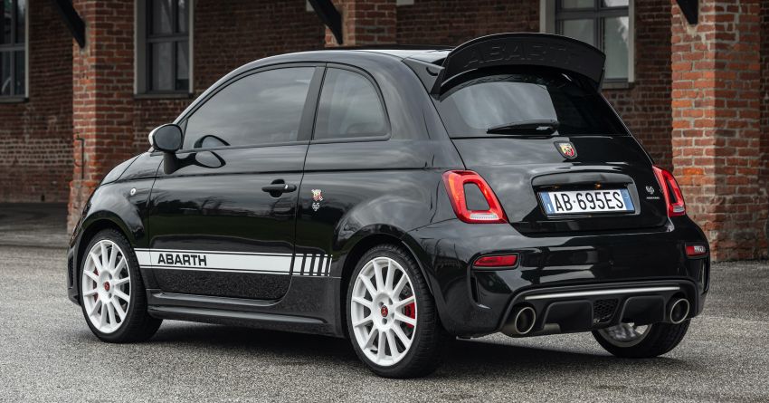 Abarth 695 Esseesse debuts – lighter with bespoke styling; 180 PS 1.4L turbo engine; limited to 1,390 units 1315415