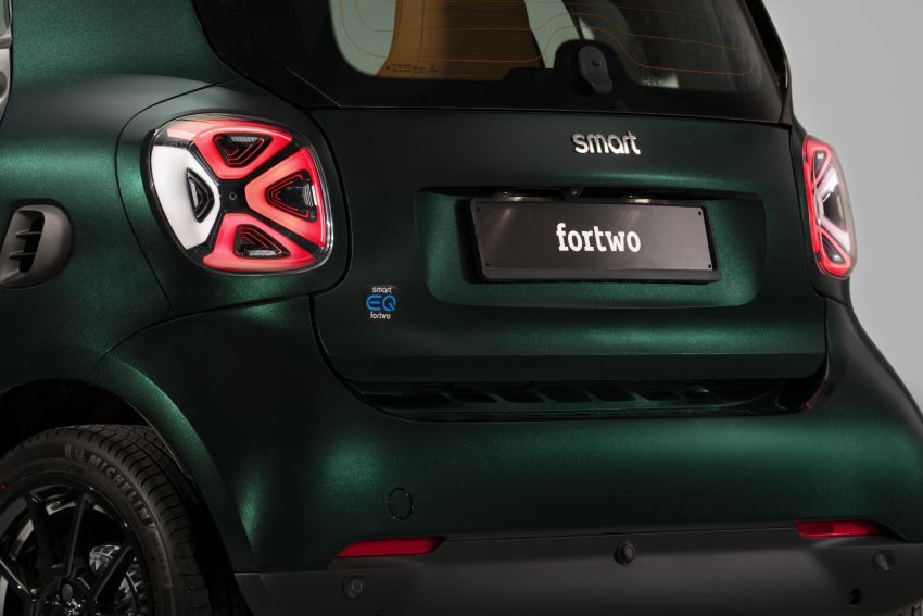 smart EQ fortwo 2021 Racing Green Edition ditunjuk 1321899