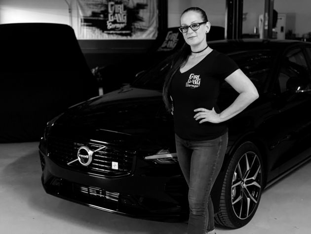 Volvo partners with all-female group on custom PV544 for SEMA – engine from S60 Polestar Engineered