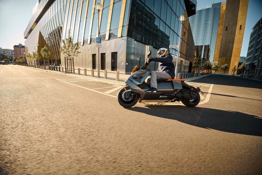 2021 BMW Motorrad CE04 e-scooter with 42 hp motor 1316466