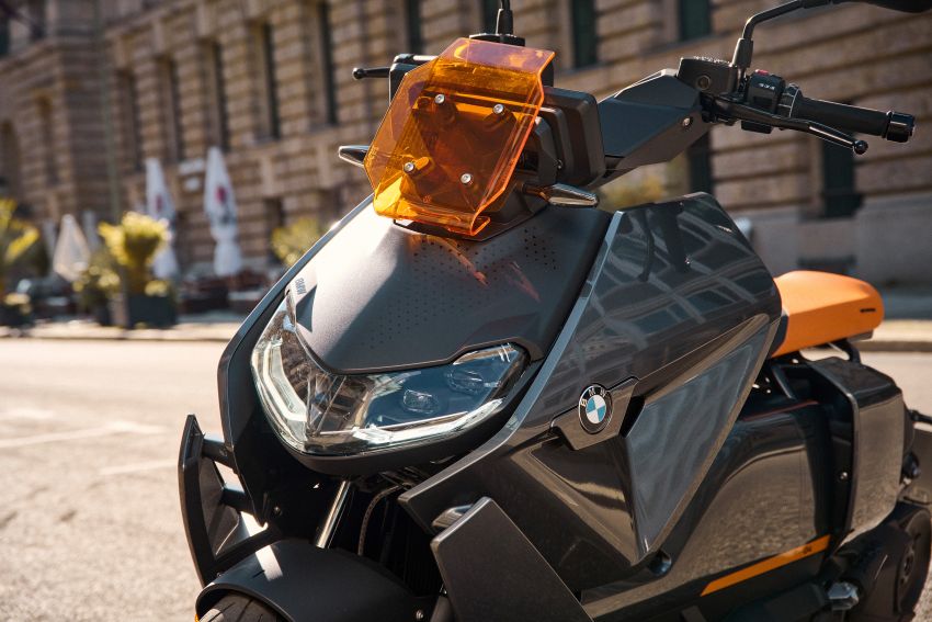 2021 BMW Motorrad CE04 e-scooter with 42 hp motor 1316469