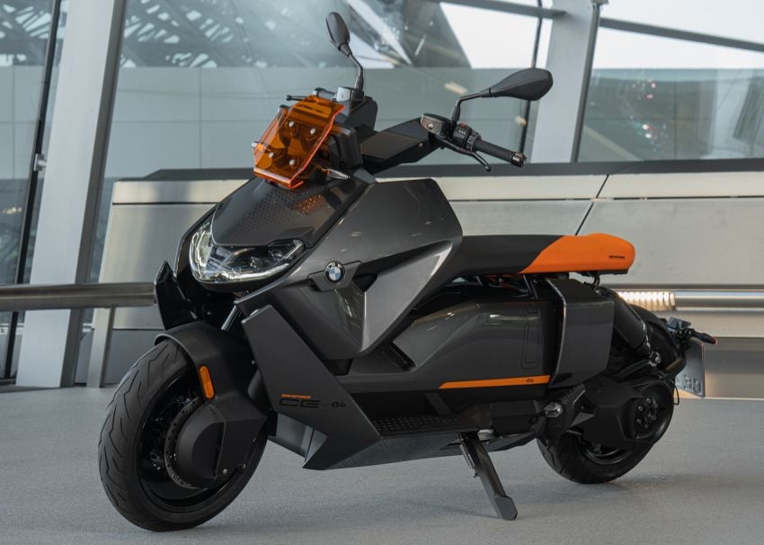 2021 BMW Motorrad CE04 e-scooter with 42 hp motor 1316483