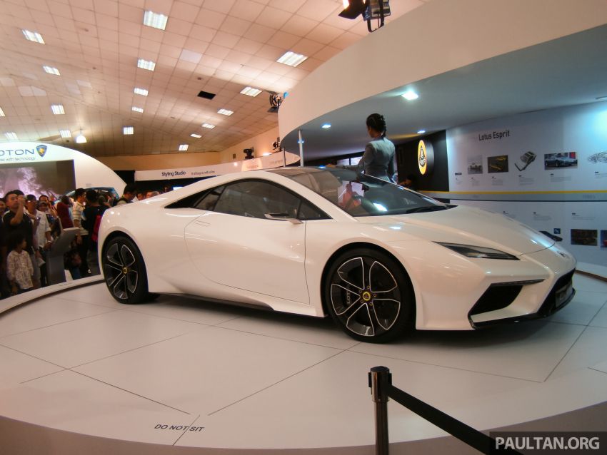 2010 Lotus Esprit Concept revealed to have all-new in-house, fully-functional 570 hp hybrid V8 engine, KERS Image #1335577